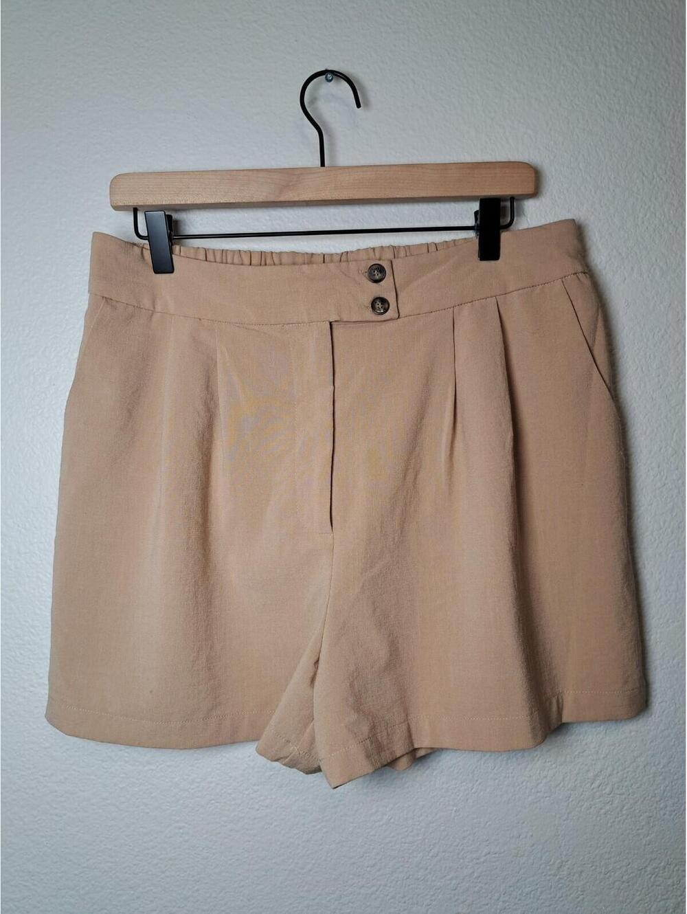 Skies Are Blue Women's Pleated Short Elastic Beige Classic Sz. L